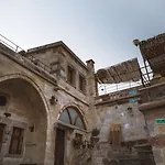 Отель Seki Cave 3*