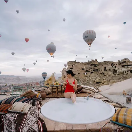 Hotel Seki Cave Hotel, Wake Up To Hot Air Balloons 3*