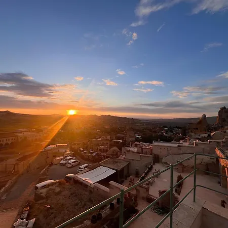 Hotel Seki Cave Hotel, Wake Up To Hot Air Balloons Göreme