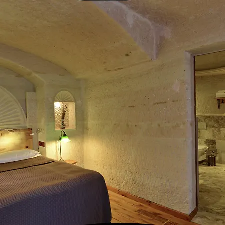 Hotel Seki Cave Hotel, Wake Up To Hot Air Balloons