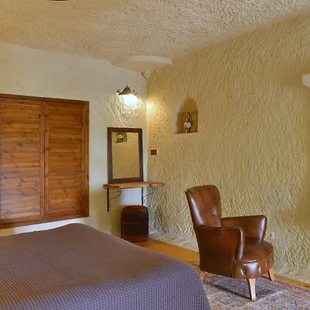Hotel Seki Cave Hotel, Wake Up To Hot Air Balloons