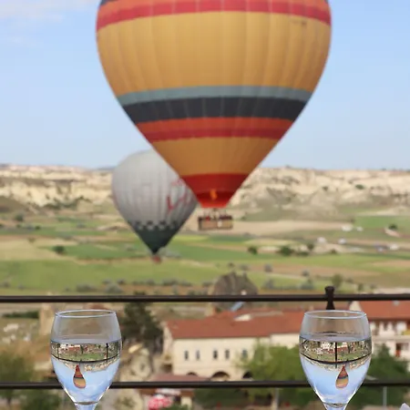 Seki Cave Hotel, Wake Up To Hot Air Balloons